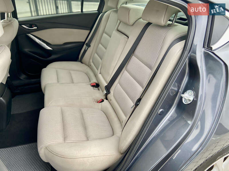 Седан Mazda 6 2016 в Львове