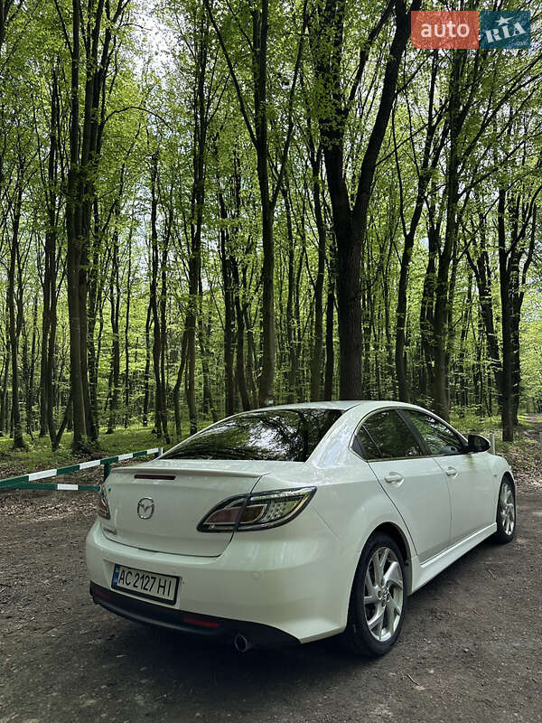 Седан Mazda 6 2011 в Луцке