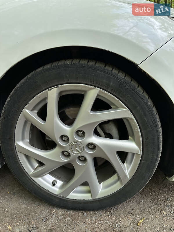 Седан Mazda 6 2011 в Луцке