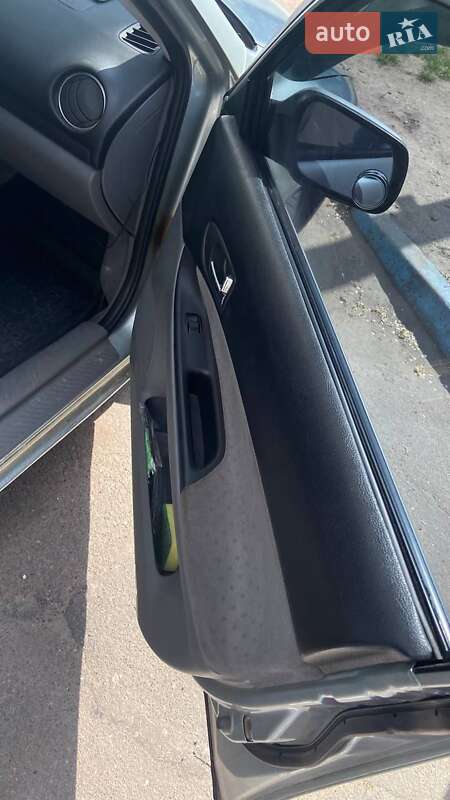 Седан Mazda 6 2003 в Білій Церкві