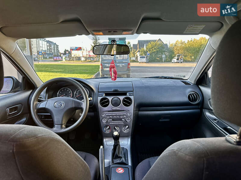 Седан Mazda 6 2002 в Коломые