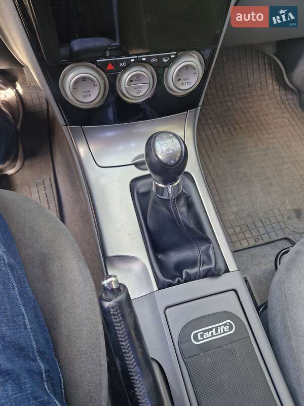 Седан Mazda 6 2002 в Василькові