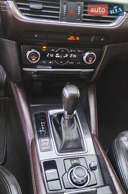 Седан Mazda 6 2016 в 