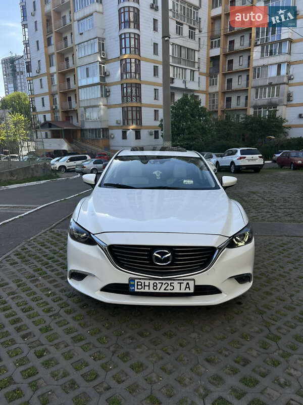 Седан Mazda 6 2015 в 