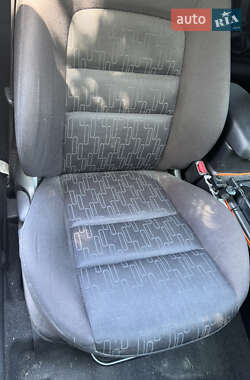 Седан Mazda 6 2004 в 