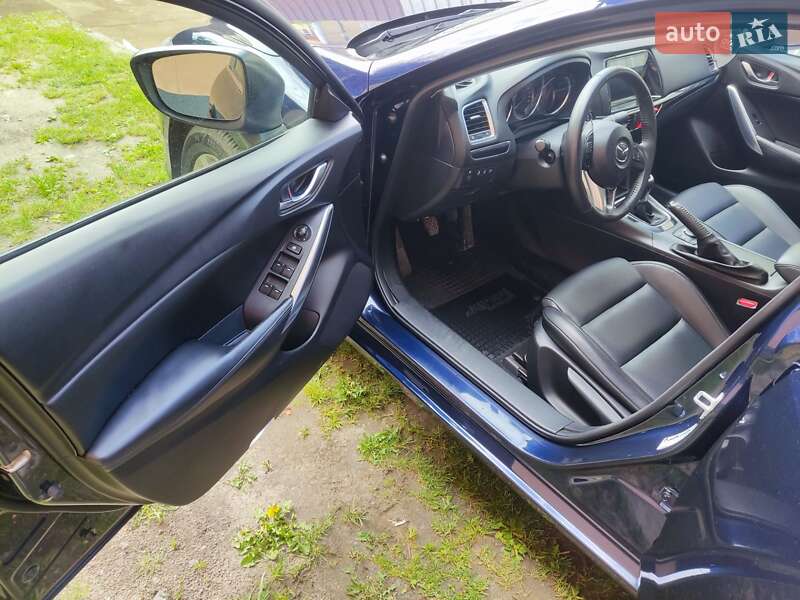 Седан Mazda 6 2013 в Винниках