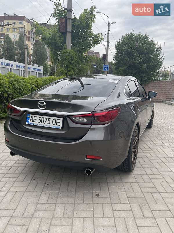 Седан Mazda 6 2015 в 