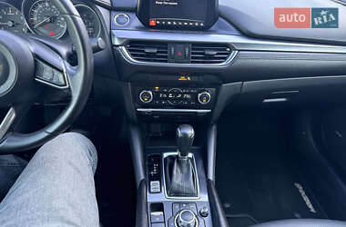 Седан Mazda 6 2016 в 