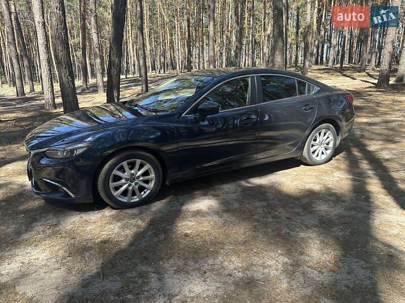 Седан Mazda 6 2015 в 