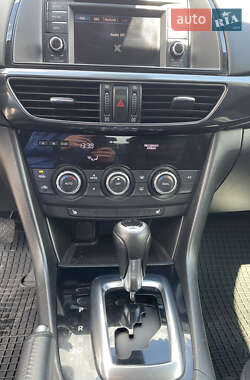 Седан Mazda 6 2012 в 
