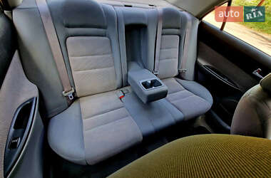 Седан Mazda 6 2004 в 