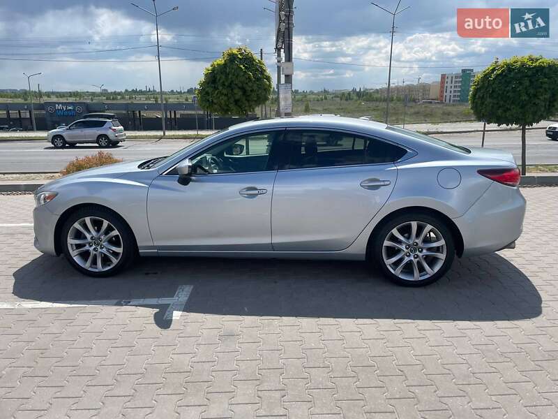 Седан Mazda 6 2015 в Умані