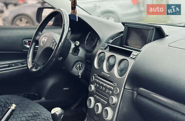 Седан Mazda 6 2004 в 