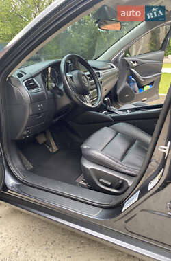 Седан Mazda 6 2015 в 