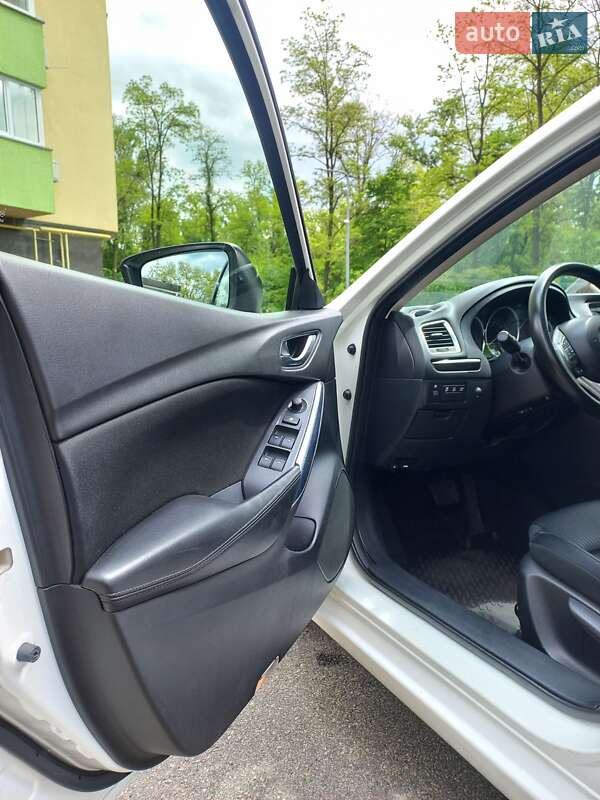Універсал Mazda 6 2014 в Києві