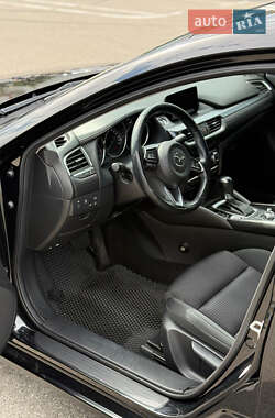 Седан Mazda 6 2016 в 