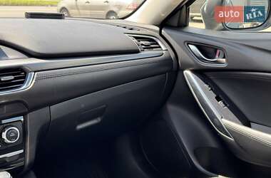 Седан Mazda 6 2016 в 