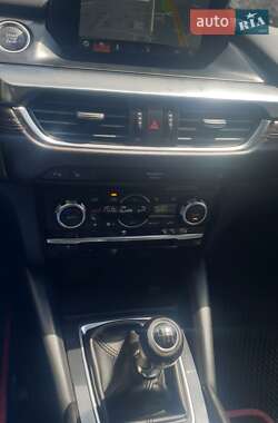 Універсал Mazda 6 2015 в 