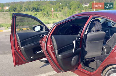 Седан Mazda 6 2011 в 