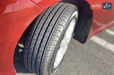 Седан Mazda 6 2011 в 