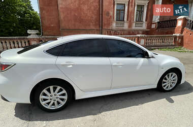 Седан Mazda 6 2010 в 