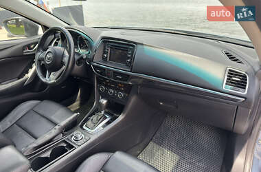 Седан Mazda 6 2015 в 