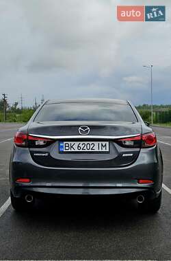 Седан Mazda 6 2014 в 