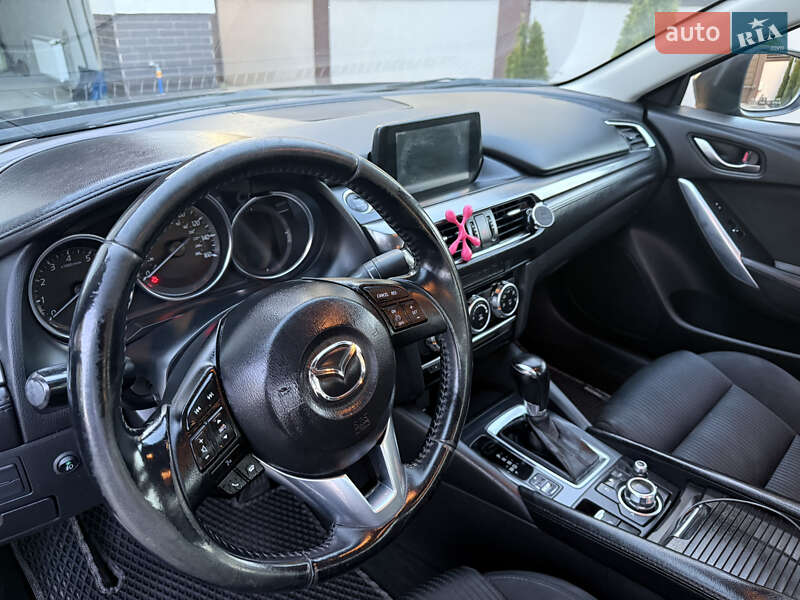 Седан Mazda 6 2015 в Львові