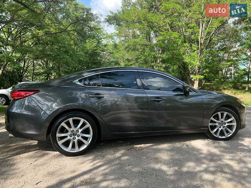 Седан Mazda 6 2017 в Днепре