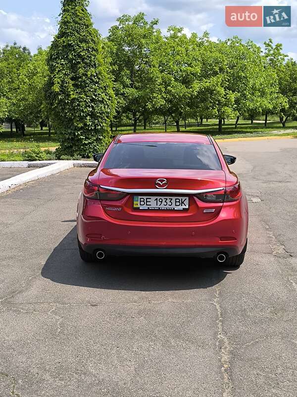 Седан Mazda 6 2014 в Южноукраинске
