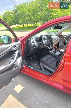 Седан Mazda 6 2014 в Южноукраїнську