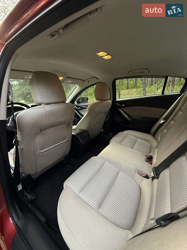 Седан Mazda 6 2015 в Запоріжжі