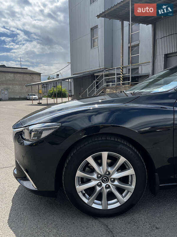 Седан Mazda 6 2018 в Львові