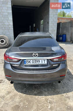 Седан Mazda 6 2013 в Ровно