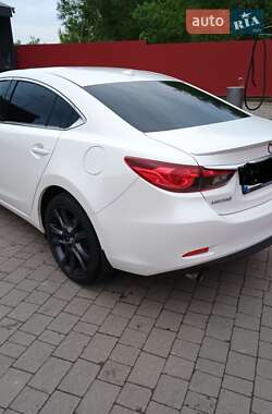 Седан Mazda 6 2014 в 