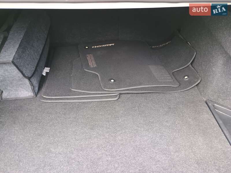 Седан Mazda 6 2014 в Бродах