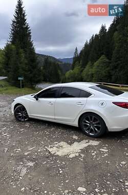 Седан Mazda 6 2014 в 