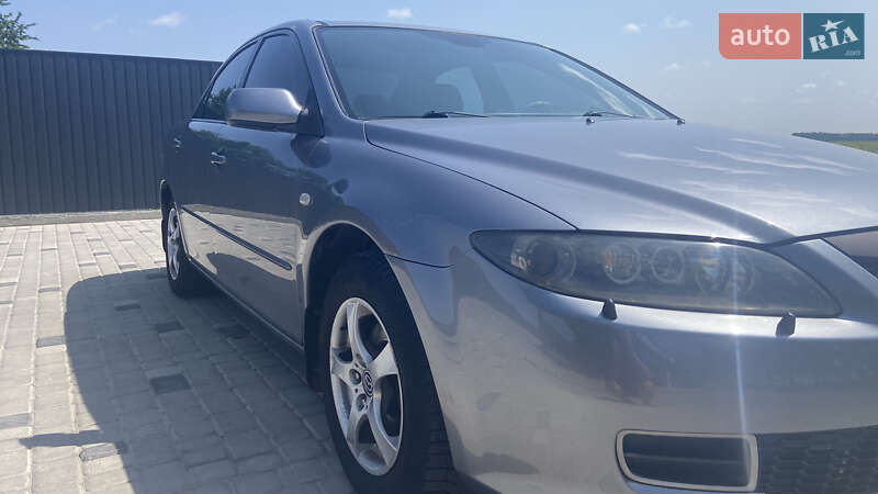 Седан Mazda 6 2006 в Гнивани