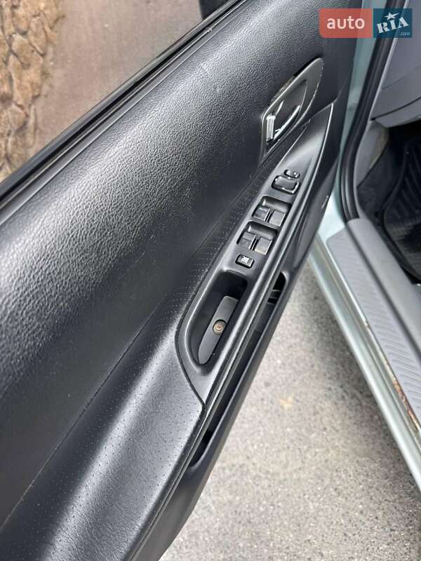 Седан Mazda 6 2004 в Умани