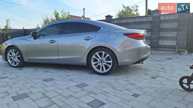 Седан Mazda 6 2014 в Сарнах
