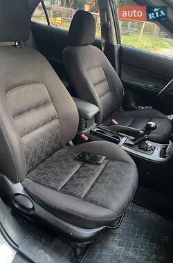 Седан Mazda 6 2004 в 