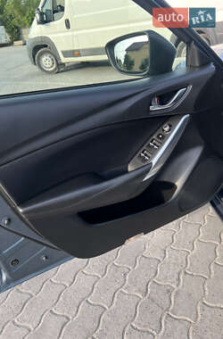 Седан Mazda 6 2015 в 