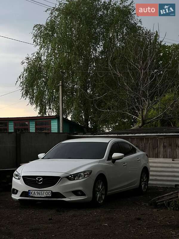 Седан Mazda 6 2015 в Киеве