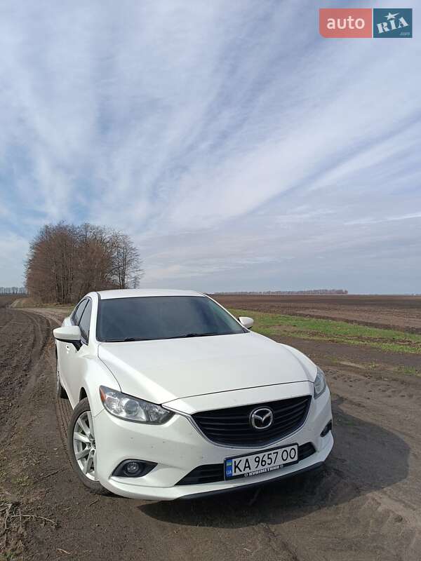 Седан Mazda 6 2015 в Киеве
