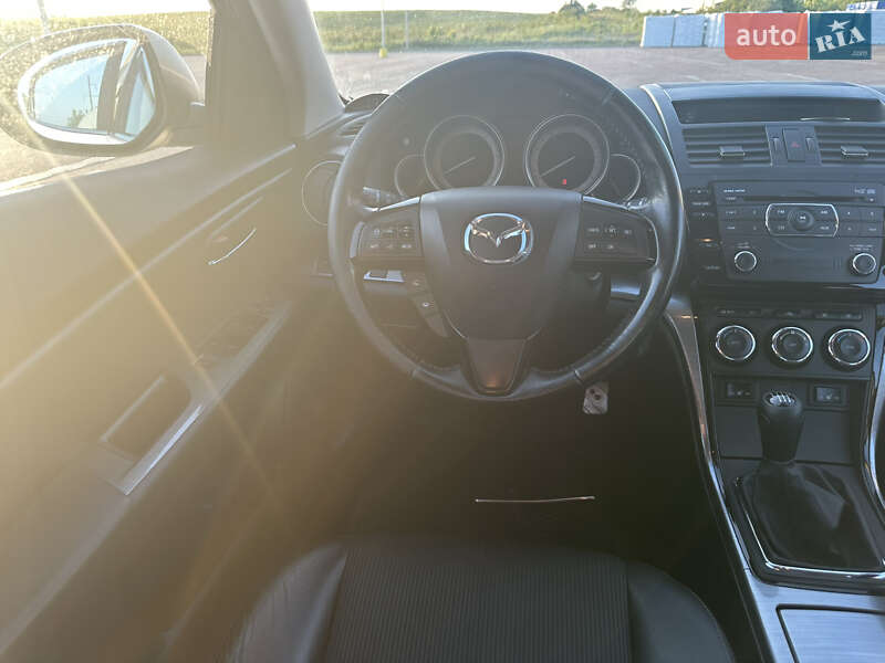 Лифтбек Mazda 6 2010 в Ровно