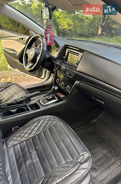 Седан Mazda 6 2014 в 
