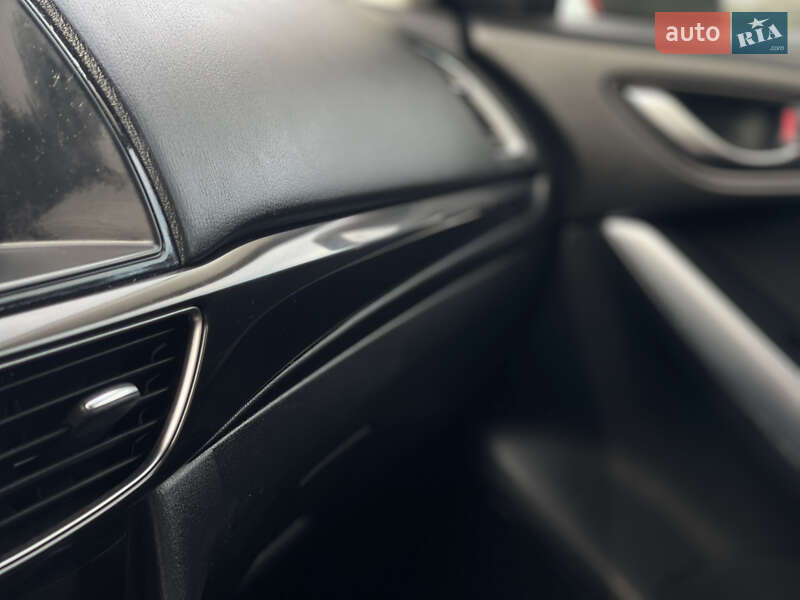 Седан Mazda 6 2012 в Львове