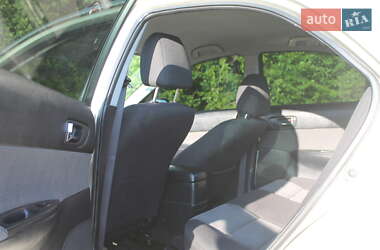 Седан Mazda 6 2005 в 