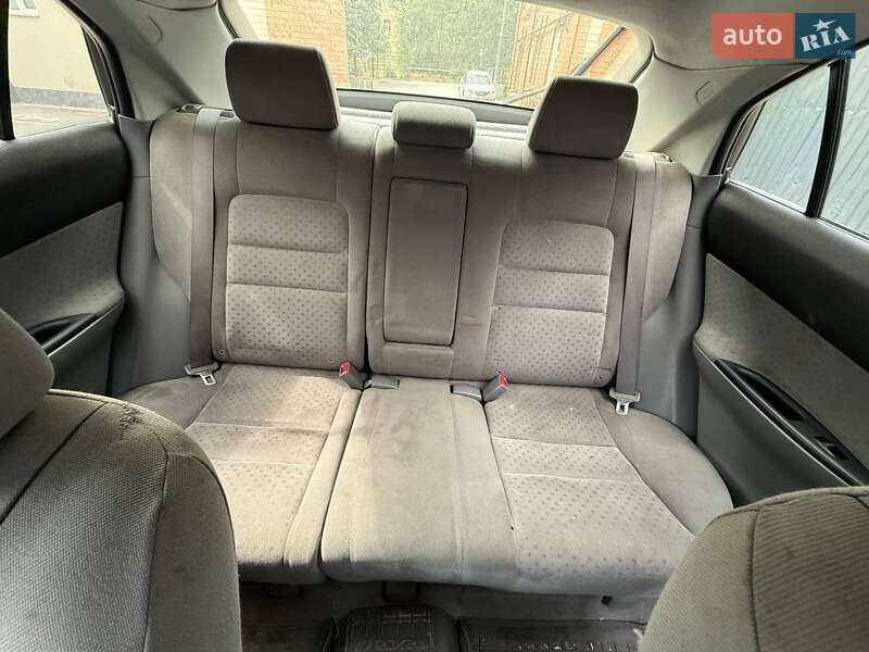 Лифтбек Mazda 6 2005 в Днепре