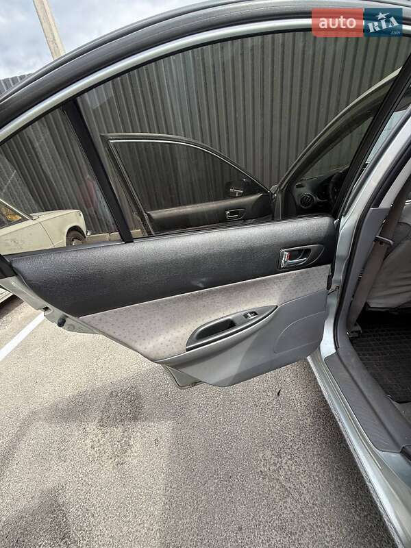 Лифтбек Mazda 6 2005 в Днепре